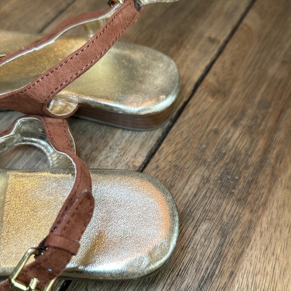 Michael Kors Brown Suede Signature MK Charm T-Strap Jeweled Thong Sandal/Sz 13 - Picture 10 of 10